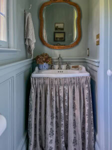 How to Make a Pleated Bathroom Sink Skirt